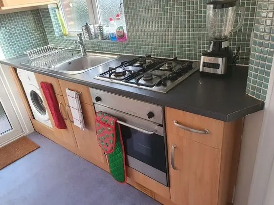 Elegant 3 Bed house walk Wembley stadium - Mutfak