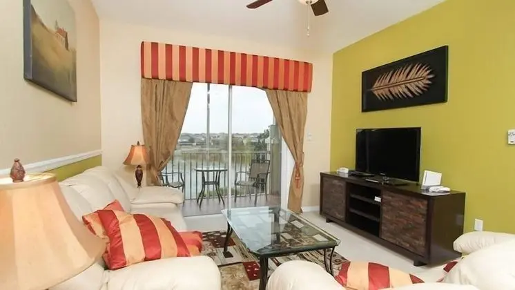 Elegant 3 Bedroom 2 Bath Condo