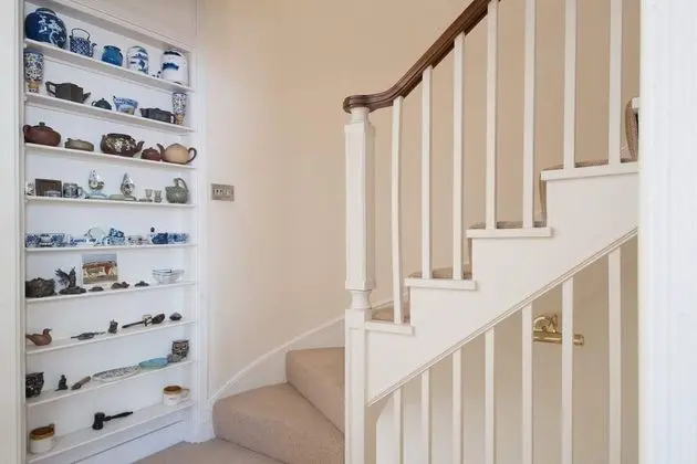 Elegant 3 Bedroom Home Located in South Kensington - İç Mekan