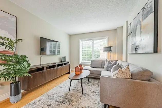 Elegant 3 Bedroom House in Brampton