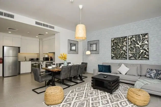 Elegant 3 BR Dubai South - Öne Çıkan Resim