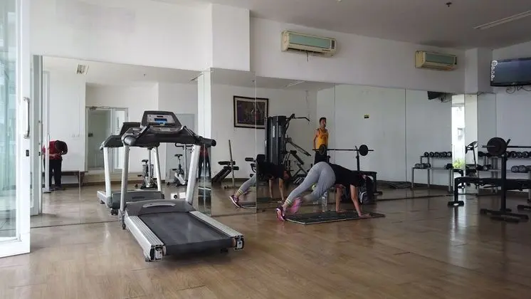 Elegant 3BR + 1 Apartment with Private Lift & 80 mbps internet at The Lavande Residence - Fitness