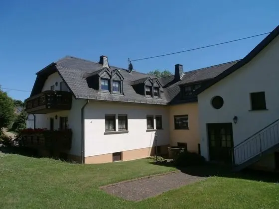 Elegant Apartment in Eschfeld With Sauna - 1