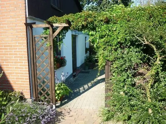 Elegant Apartment in Groß Kordshagen With Garden - Dış Mekan