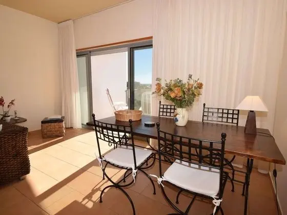 Elegant Apartment in Lagos 400 m From the Beach - Yerinde Yemek