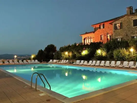 Elegant Apartment in Passaggio di Bettona With Swimming Pool