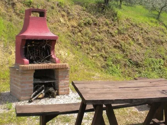 Elegant Apartment in Passaggio di Bettona With Swimming Pool - Dış Mekan