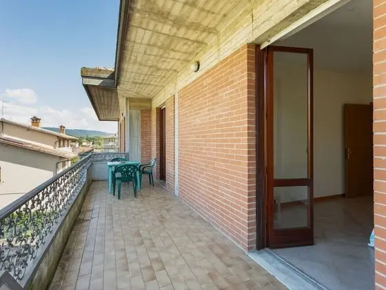 Elegant Apartment With Swimming Pool and gym on Lake Trasimeno