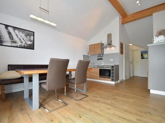 Elegant Apartment in Willingen With Balcony - Yerinde Yemek