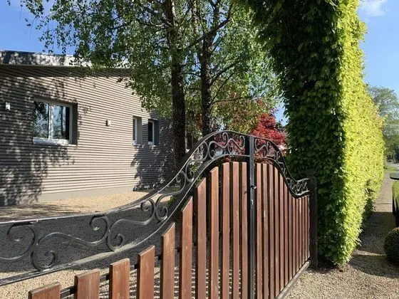 Elegant Chalet in Malmedy With Private Garden - Dış Mekan