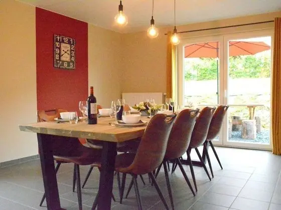 Elegant Child Friendly Villa in Berismenil near Forest - Yerinde Yemek