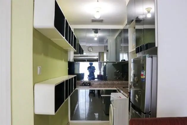 Elegant And Comfortable 1Br Apartment Casa Grande Residence - Mutfak