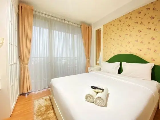 Elegant And Comfy 1Br At Dago Suites Apartment - Öne Çıkan Resim
