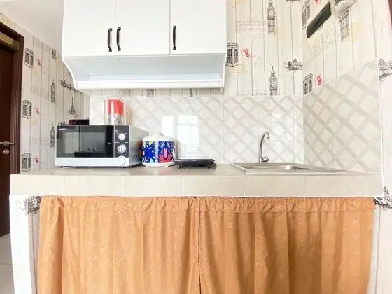 Elegant And Comfy 2Br Apartment At Mekarwangi Square Cibaduyut - Mutfak