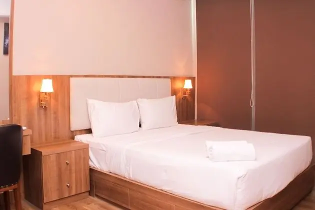 Elegant And Comfy 2Br At Holland Village Jakarta Apartment