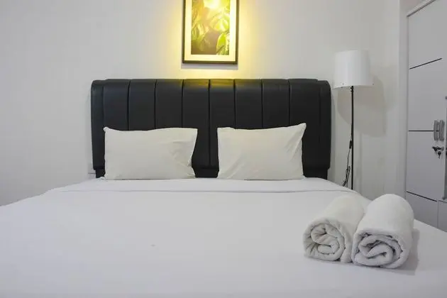Elegant and Comfy Studio at Bassura City Apartment - Oda