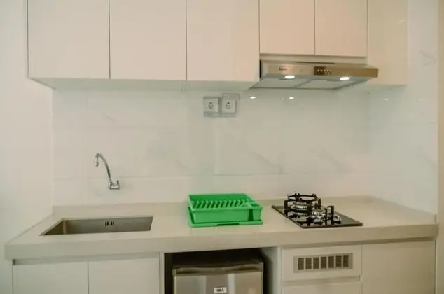 Elegant And Comfy Studio Sky House Bsd Apartment - Mutfak
