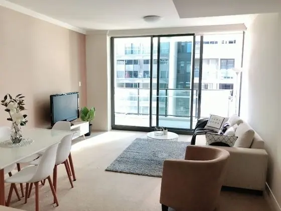 The Elegant Designer Home - Öne Çıkan Resim