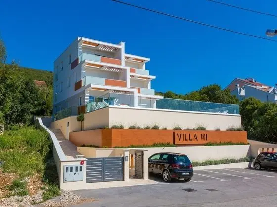 Elegant Villa in Dramalj With Swimming Pool - Dış Mekan