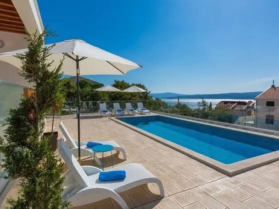 Elegant Villa in Dramalj With Swimming Pool - Havuz