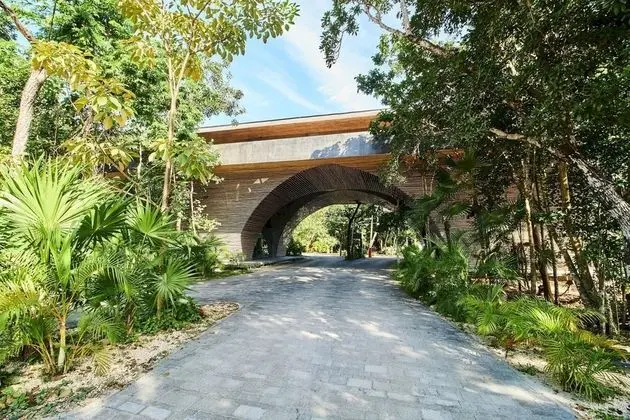 Elegant Eco-chic Condo Amongst Nature in Aldea Zama Wifi Concierge
