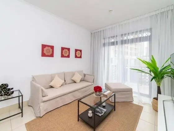 Elegant Escape of Downtown - Oda