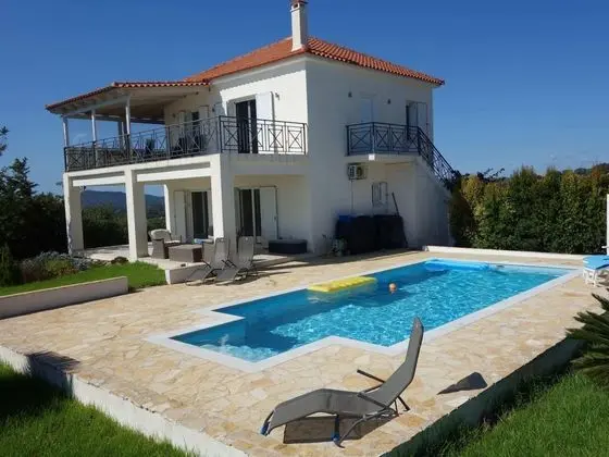 Elegant Villa in Evangelismos with Pool & Garden near Sea Beach - Öne Çıkan Resim