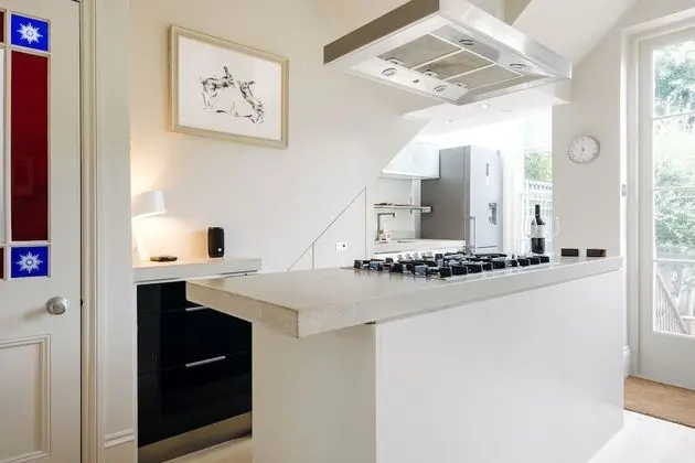 Elegant Family Home near Wandsworth Common - Mutfak