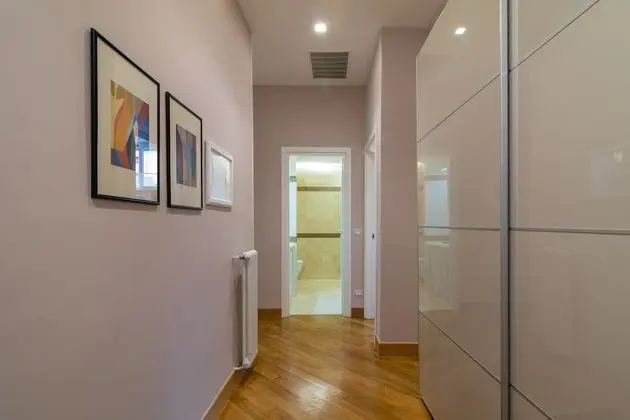 Elegant Flat at Municipio by Napoliapartments - İç Mekan