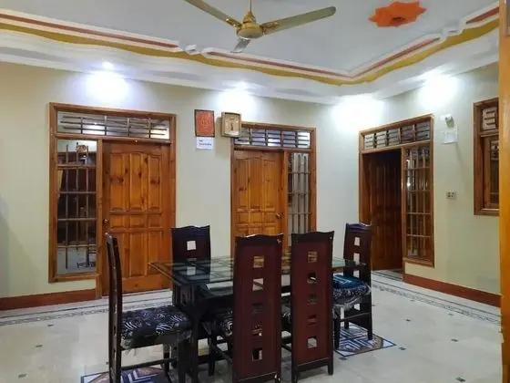 Elegant Guest House Karachi - Yerinde Yemek