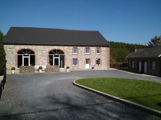 Elegant Holiday Home in Burnenville Belgium With Terrace - Dış Mekan