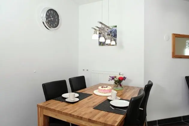 Elegant Holiday Home in Epen With Fenced Garden - Yerinde Yemek