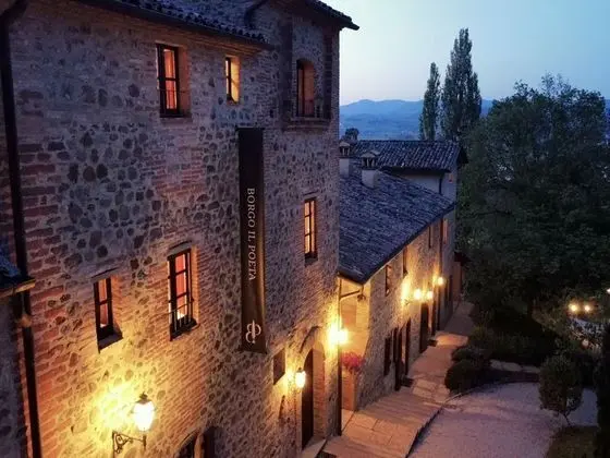 Elegant Holiday Home in Umbria in a Delightful Area