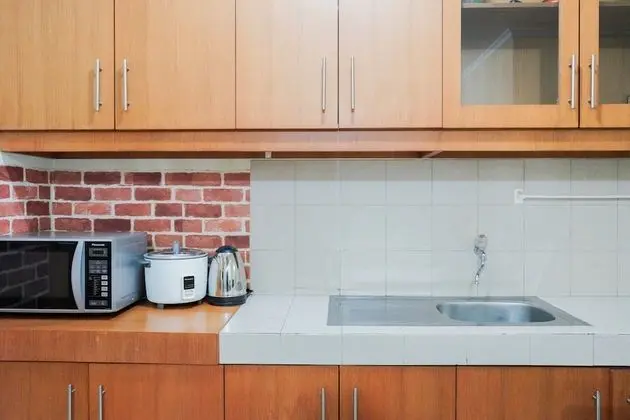 Elegant and Homey 2BR Hampton's Park Apartment - Mutfak