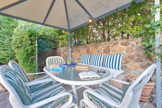 Elegant Maisonette Garden near Beach - Yerinde Yemek