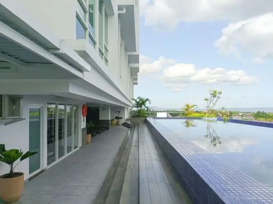 Elegant And Minimalist Studio At Mataram City Apartment - Dış Mekan