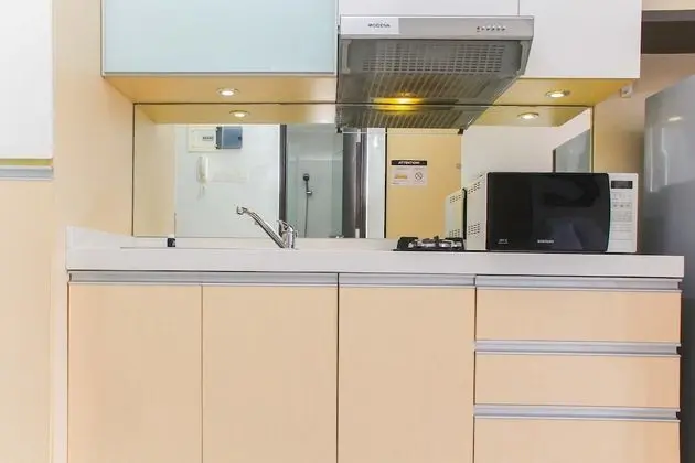 Elegant And Nice Studio At Tamansari Semanggi Apartment - Mutfak