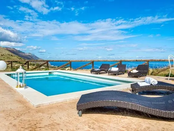 Elegant Villa With Private Pool and sea View - Havuz