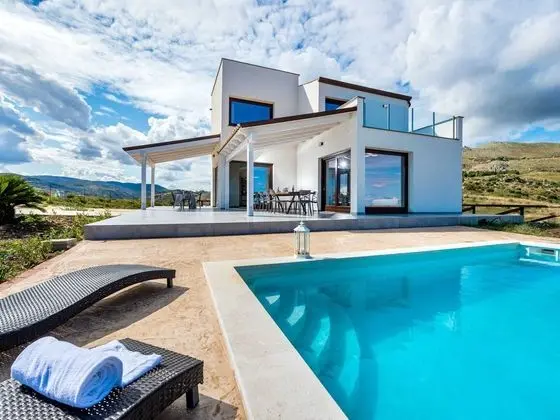 Elegant Villa With Private Pool and sea View - Öne Çıkan Resim