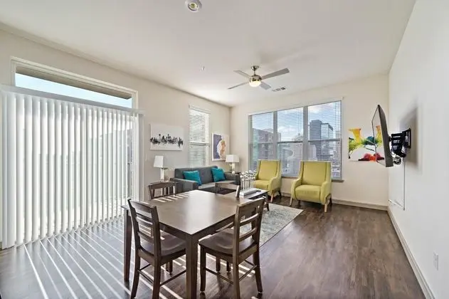 Elegant Recently Upgraded Apt Downtown Location - Oda