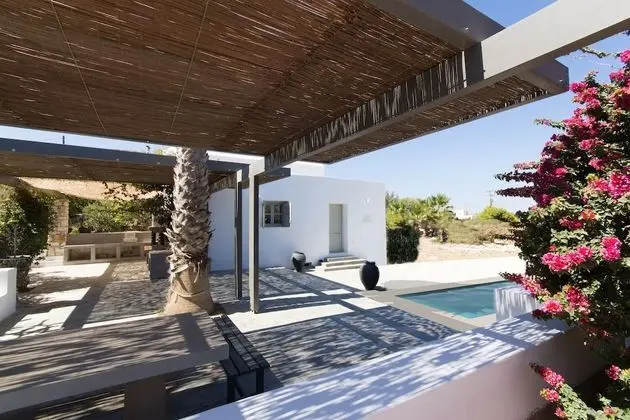 Elegant villa, sea views, designer renovation by VillaRentalsgr
