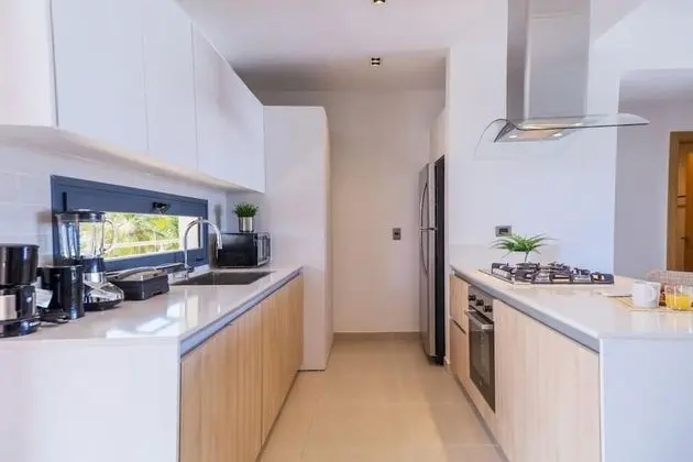 Elegant and Spacious Penthouse With Ocean View - Oda