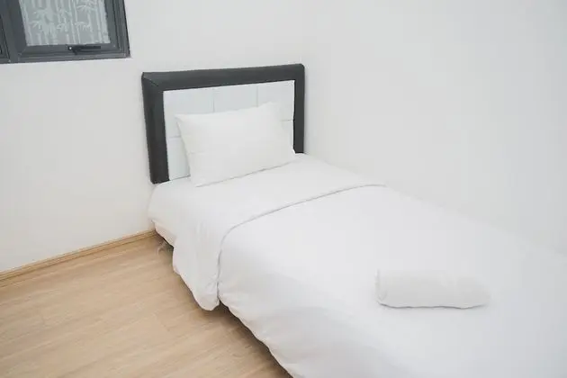 Elegant And Strategic 2Br Sky House Bsd Apartment - Oda