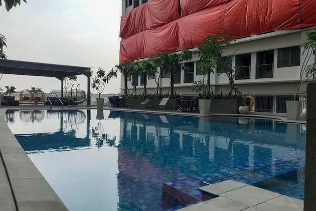 Elegant Studio Apartment at Gateway Park LRT City - Havuz