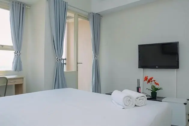 Elegant Studio Apartment Margonda Residence 5