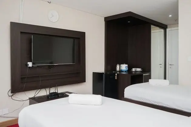 Elegant Studio Apartment (No Kitchen) at Tuscany Residence - Oda