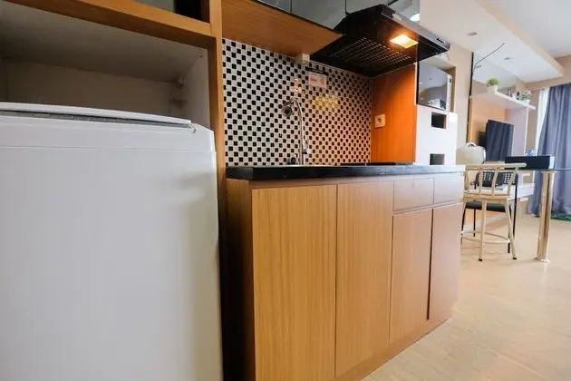 Elegant Studio The Hive Tamansari Apartment - Mutfak