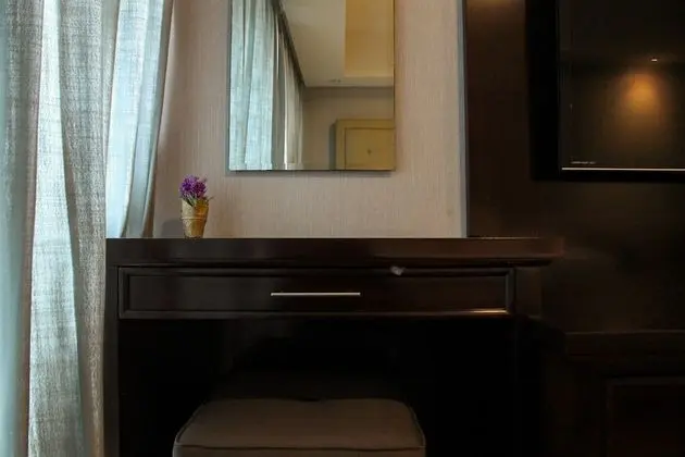 Elegant Studio Kemang Village Apartment - Dış Mekan