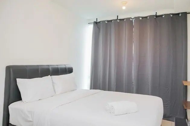 Elegant Studio Tree Park Apartment