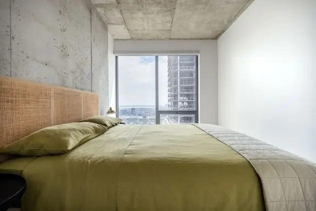 Elegant Studios and Apartments Montreal - Oda